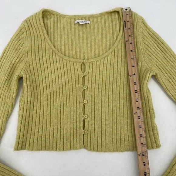 American Eagle Button-Front Cardigan Size Large Yellow Ribbed Cropped L - Picture 8 of 11